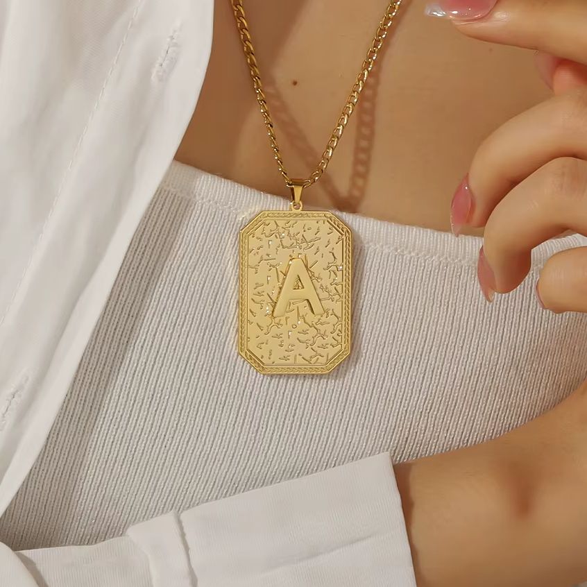 Vintage Fashion Brand Names - Kalung Retro Tekstur Retak Yang Dipersonalisasi