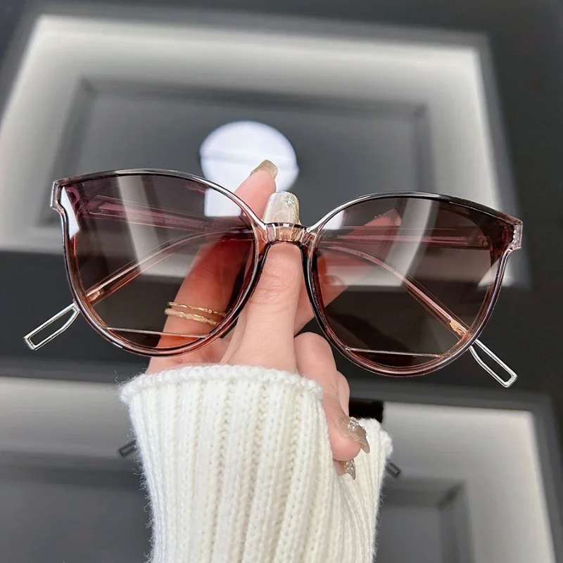 Vintage Fashion Female - Kacamata Hitam Vintage Cat Eye Wanita