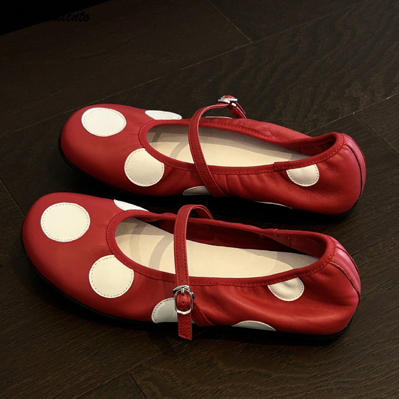 Vintage Fashion Rome - Sepatu Mary Janes Polka Dot Vintage