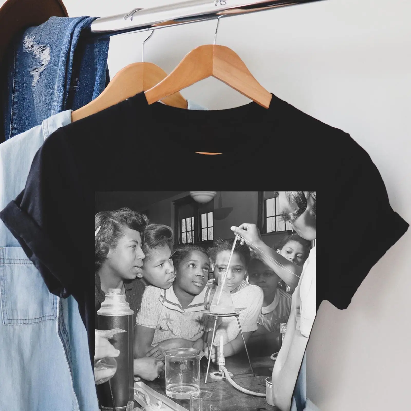 Vintage Fashion History - Kaos Black Girls in Science Class