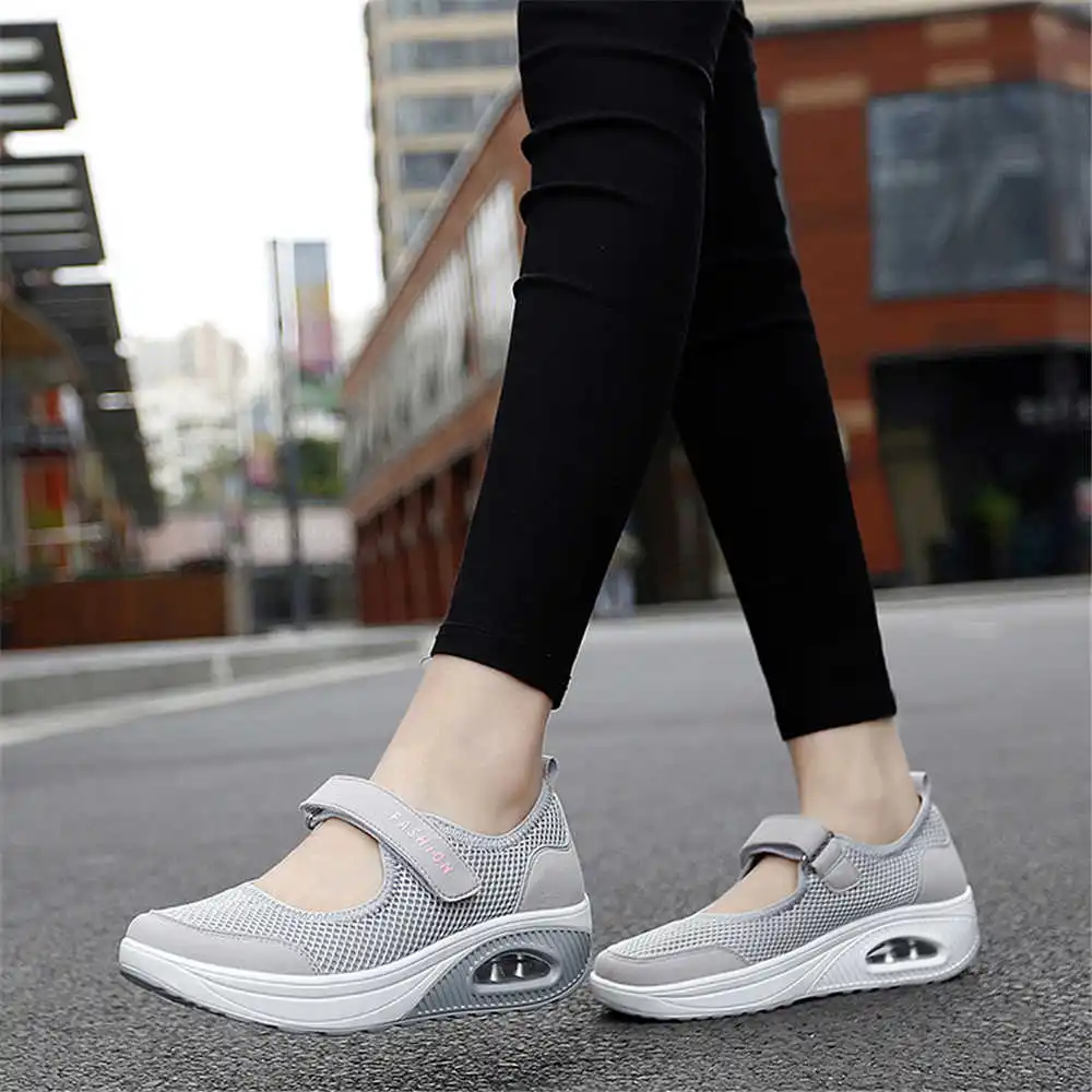 Vintage Fashion Reseller - Sepatu Basket pria, sneaker olahraga warna