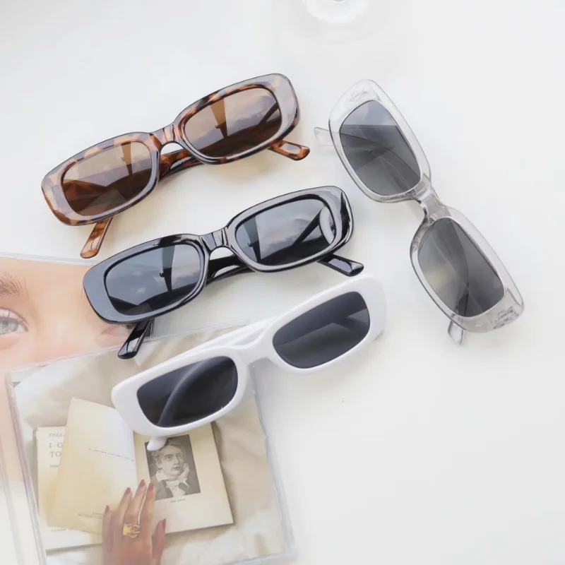 Kacamata Hitam Persegi Kecil A - Vintage Fashion Female ulasan dan harga