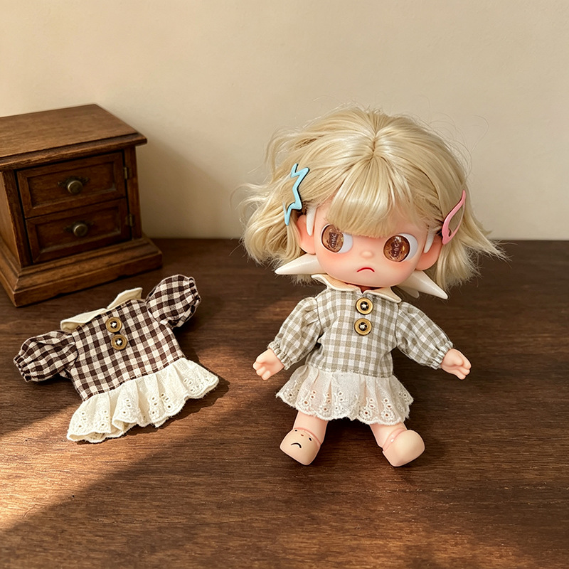 Gaun Boneka Kotak-kotak Manis  - Vintage Fashion Dolls ulasan dan harga