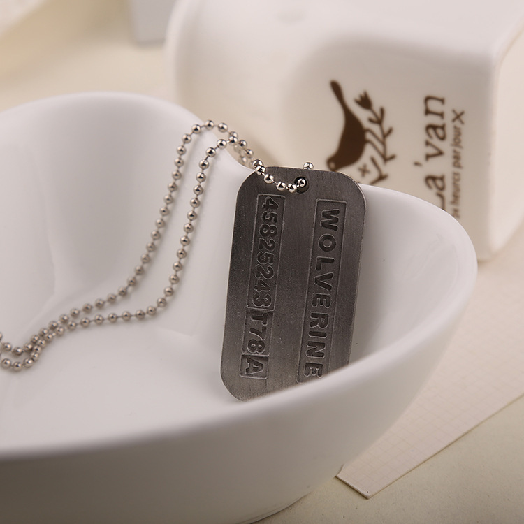 X Kalung Pria Logan Hugh Jackm - Vintage Fashion Tags ulasan dan harga